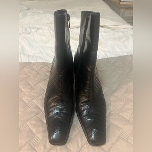 Ann Marino Black Heeled Ankle Boots